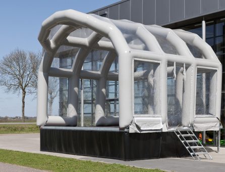 Master Partys overdekt podium 6x5m huren