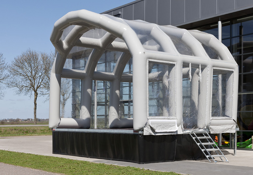 Master Partys overdekt podium 6x5m huren