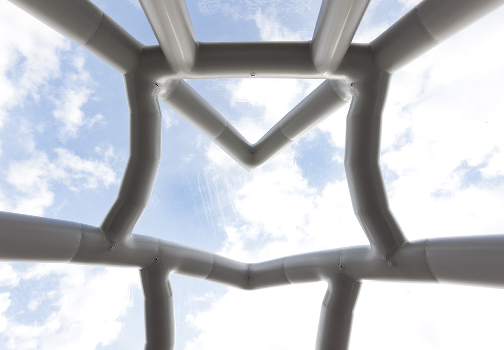 Master Partys overdekt podium 8x8m huren